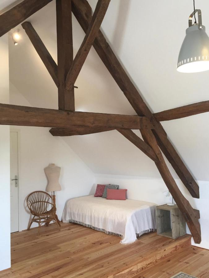 Chambres D'Hotes Domaine Les Grands Perons Herisson Exterior photo