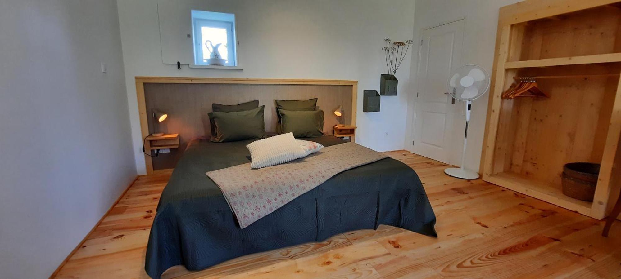 Chambres D'Hotes Domaine Les Grands Perons Herisson Exterior photo